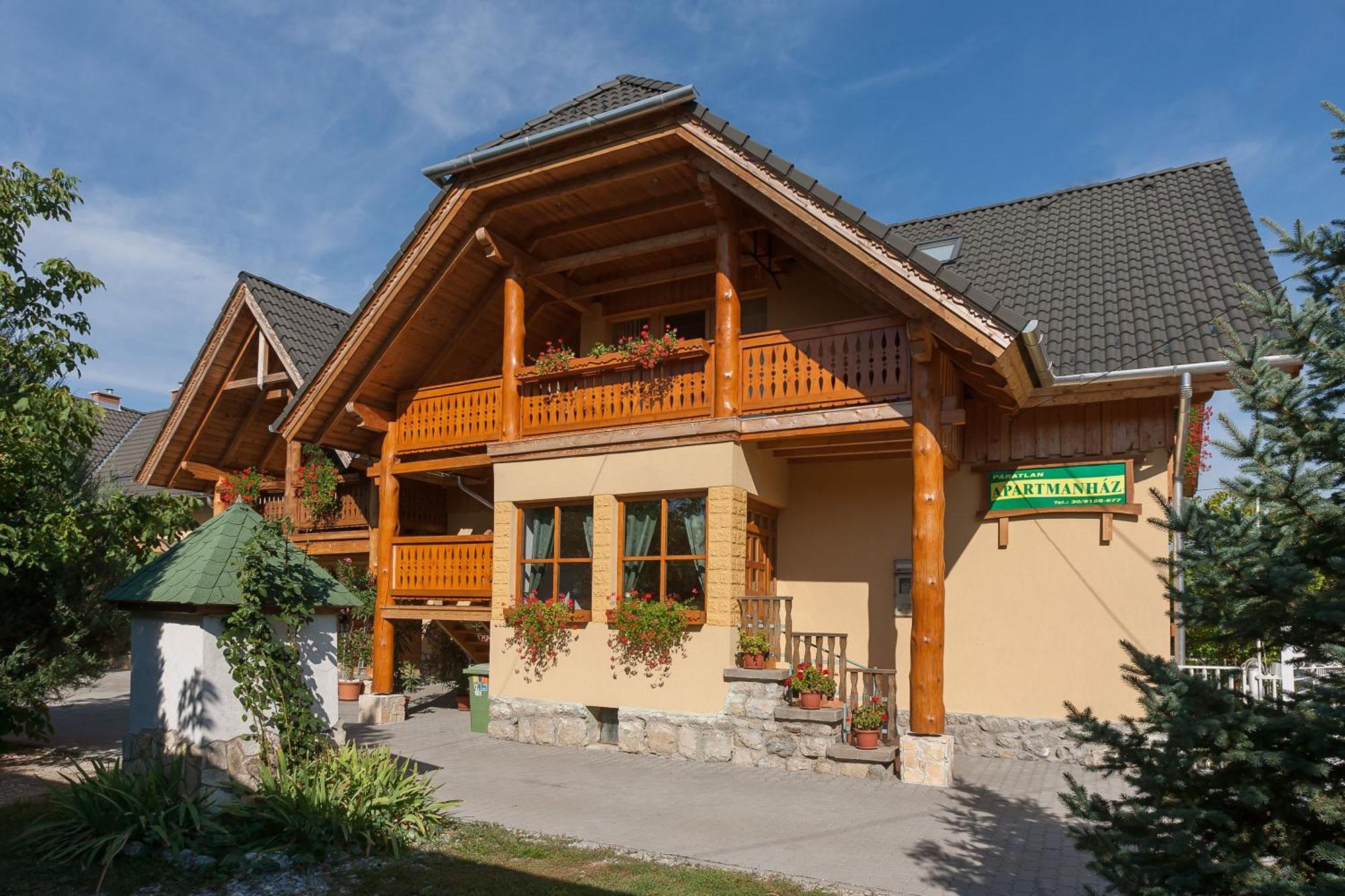 Paratlan Apartmanhaz Szilvásvárad Екстериор снимка